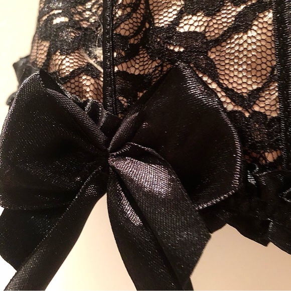 Belle De Jour - Corset - Picture 3 of 4